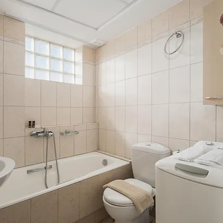 Oceano Deluxe αpartment شقة *
